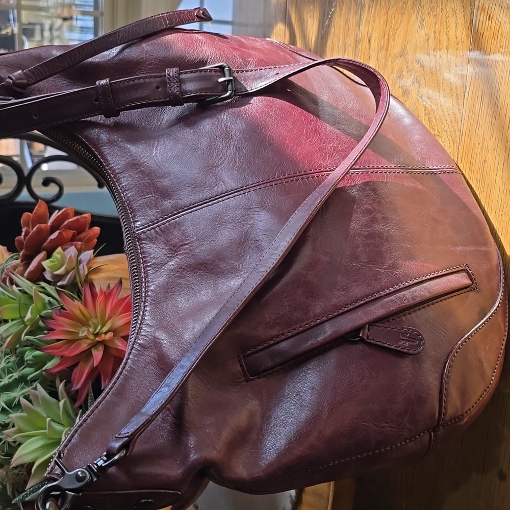 🌻EUC FRYE Melissa Large Scoop Hobo